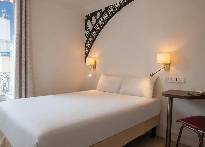 Pacific Fondary Otel Paris