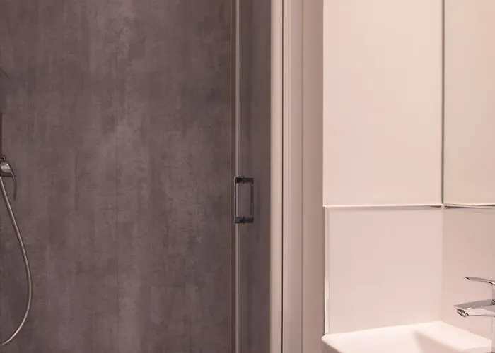 Pacific Fondary Otel 2*