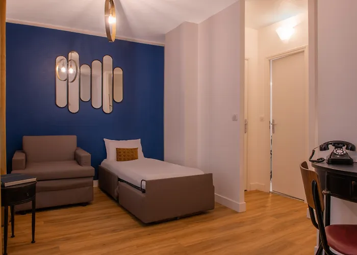 Pacific Fondary Otel 2*